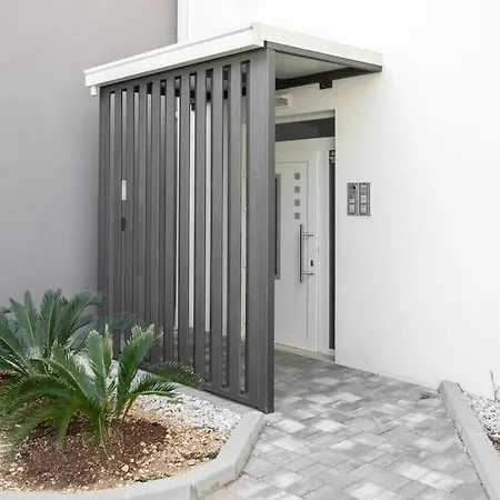 Lavie Makarska,parking Apartment